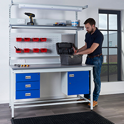 Industrial Workbenches